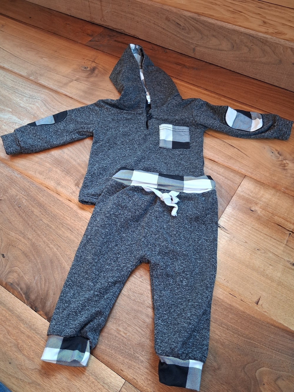 Baby 6-9 Months Gray Hooded Sweatshirt & Jogger Set with Plaid Trim